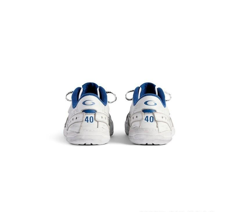 841765 WCURB9141 BALENCIAGA