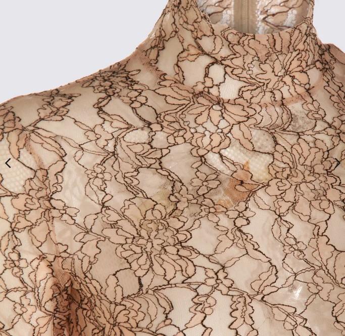 7B0MR01Y* 9TRDNS VALENTINO