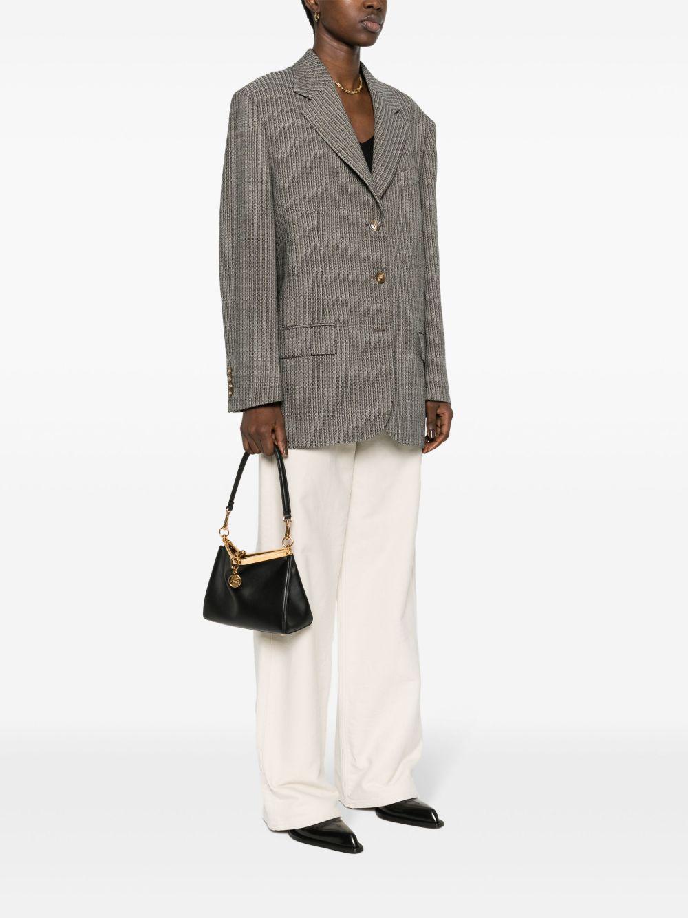 WP1B0001 AU022N0000 ETRO