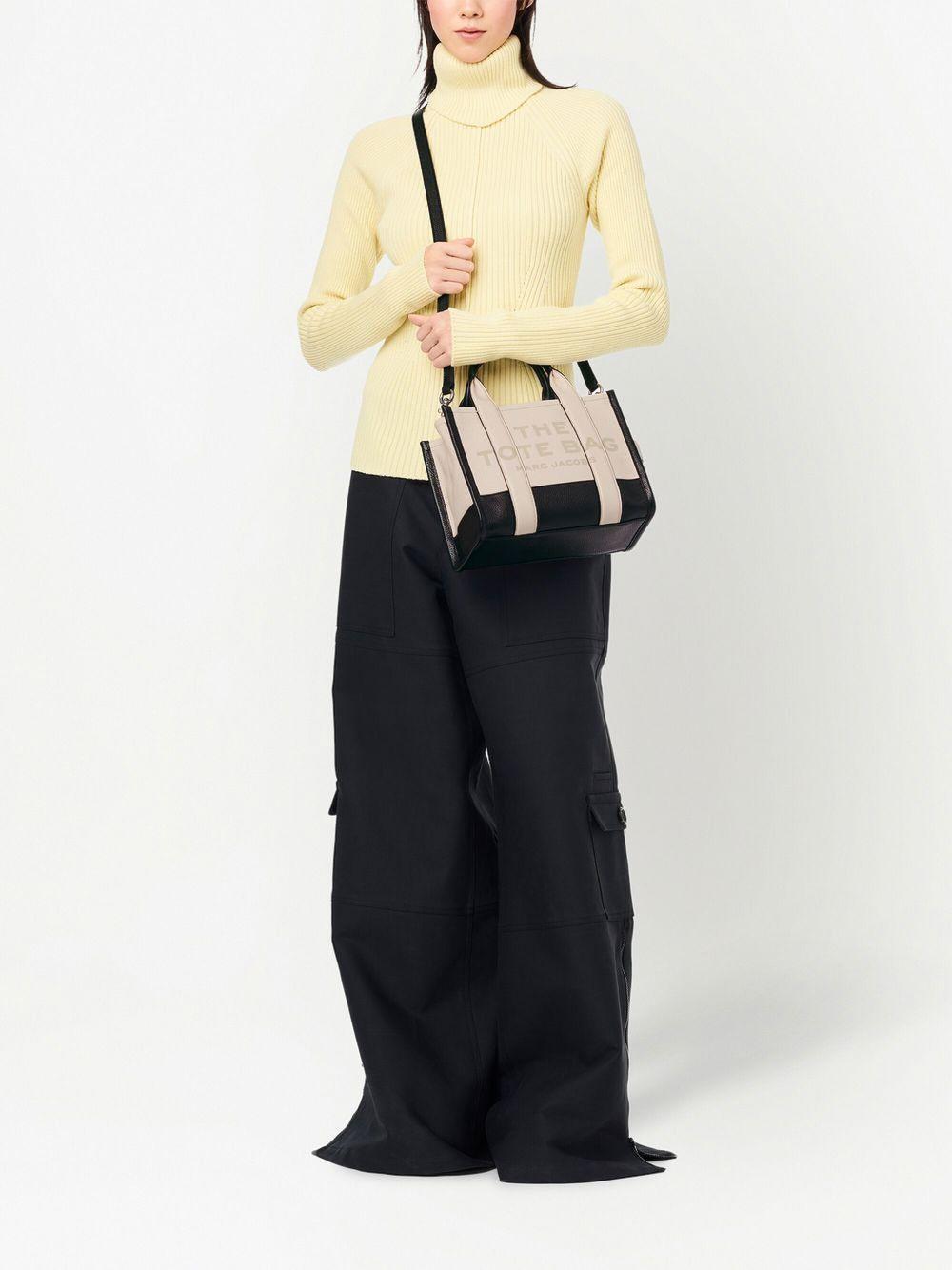 H006L01RE22 #112 MARC JACOBS
