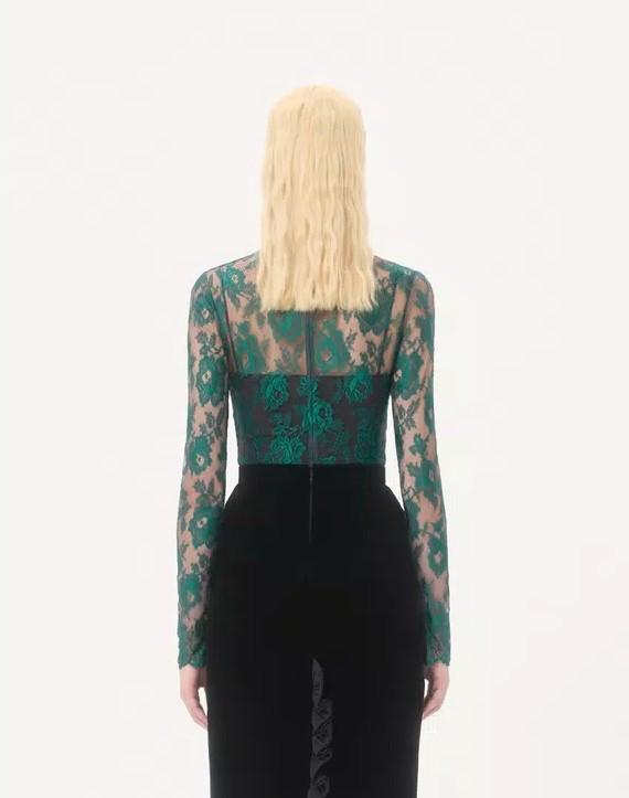 7B0AEB40* 9S8392 VALENTINO