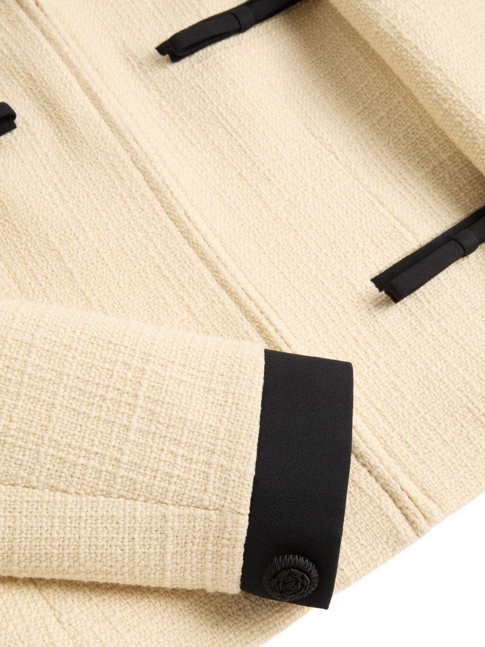 7B0CE4T5* 90YDNG VALENTINO