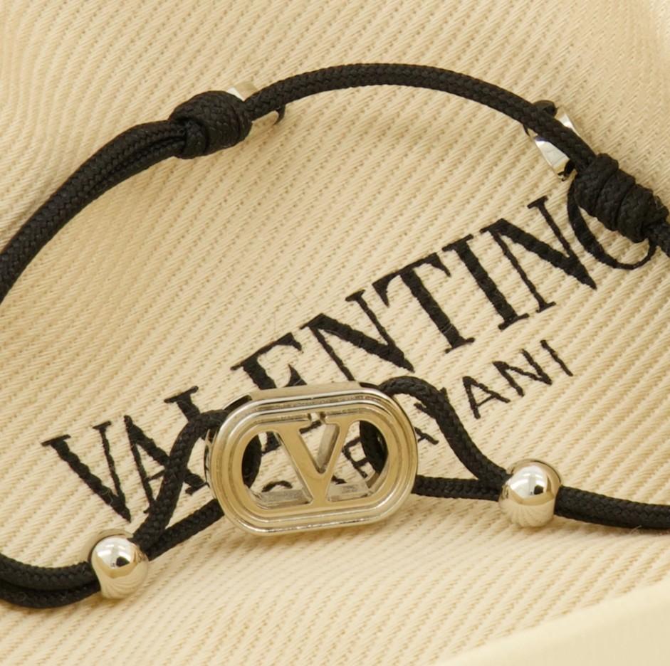 7Y0J0BC3* KAZ0NO VALENTINO
