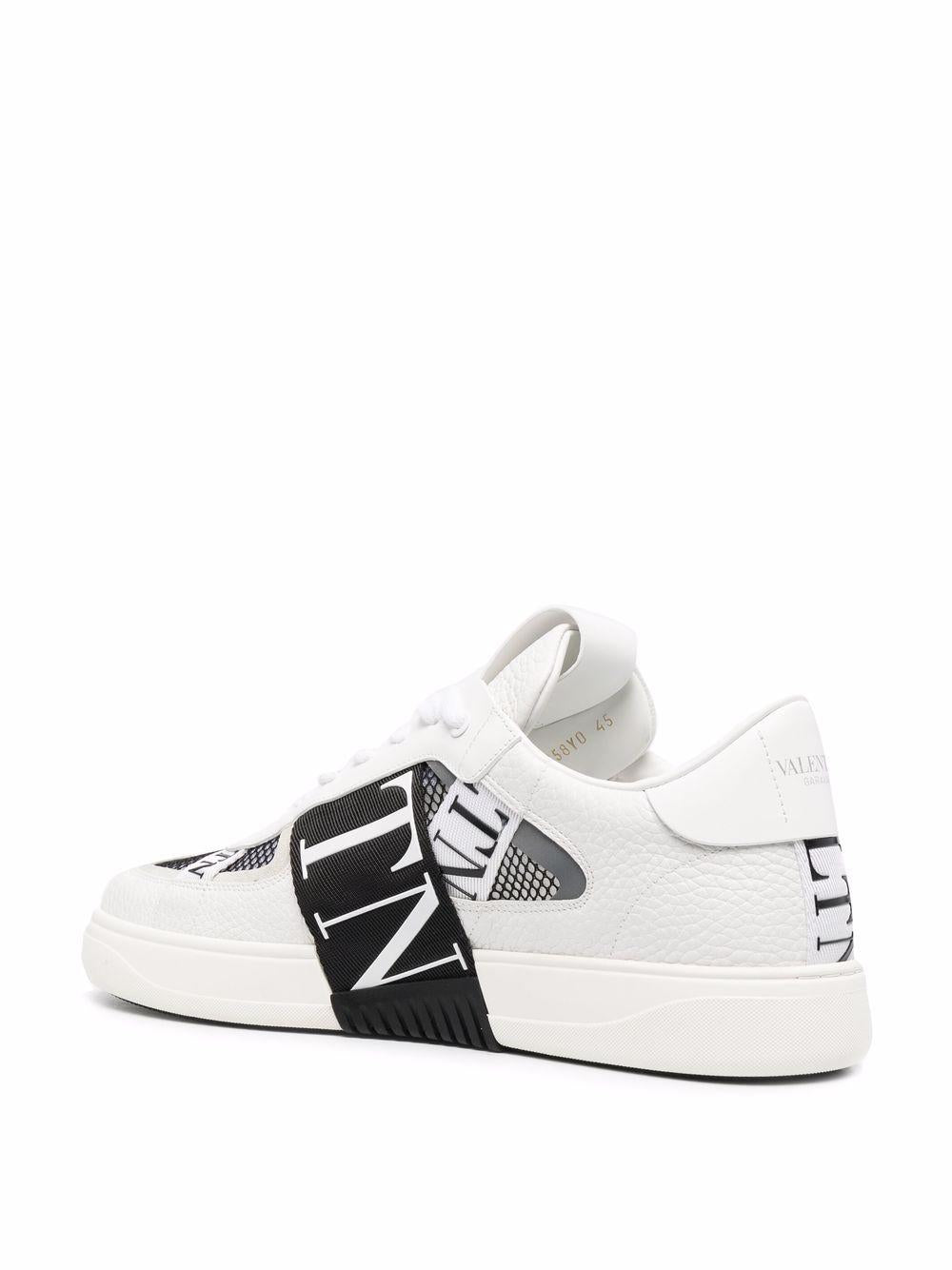 ZY2S0C58* SWFQ1X VALENTINO