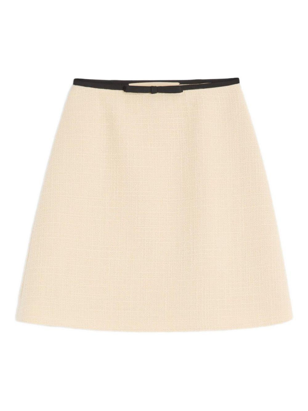 7B0RAEB0* 90YDNG VALENTINO