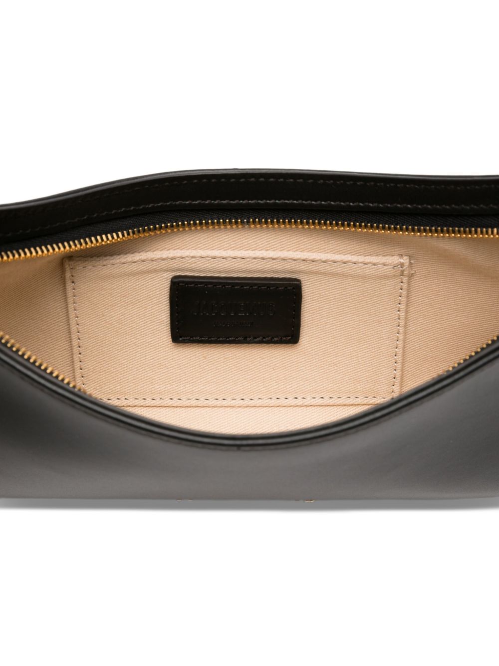  23EBAW00057 AC01C01990 JACQUEMUS 