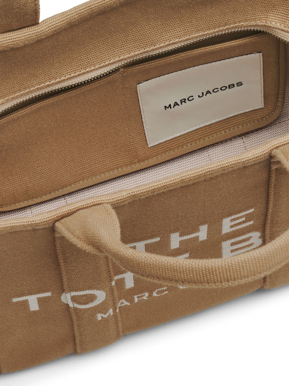  M0017027 #230 MARC JACOBS 