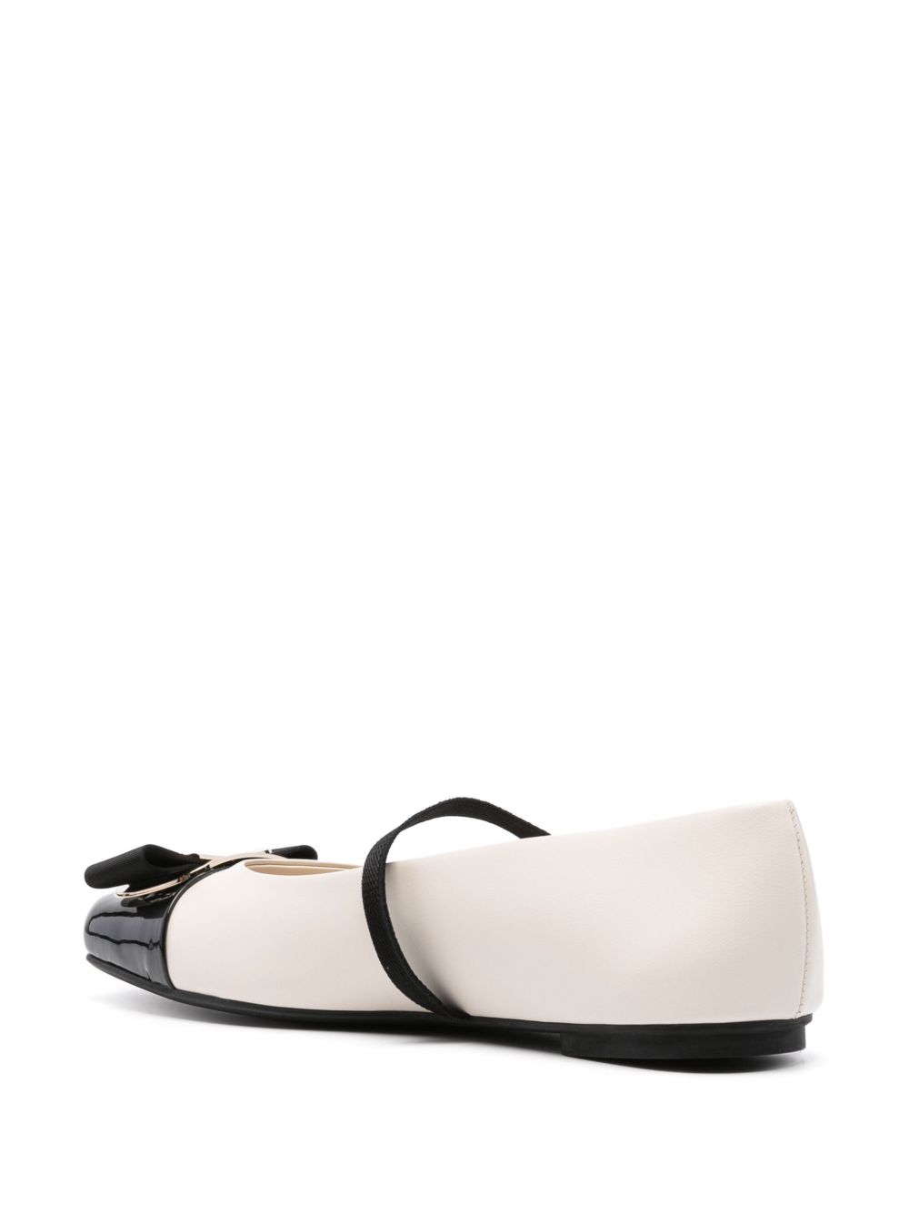  777437 01J183NERO SALVATORE FERRAGAMO 