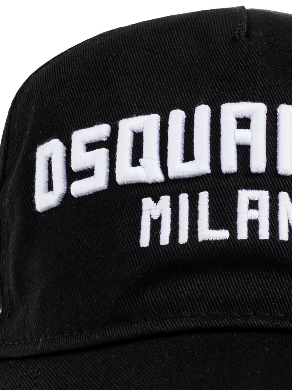  BCM0932 05C00001M063 DSQUARED2 