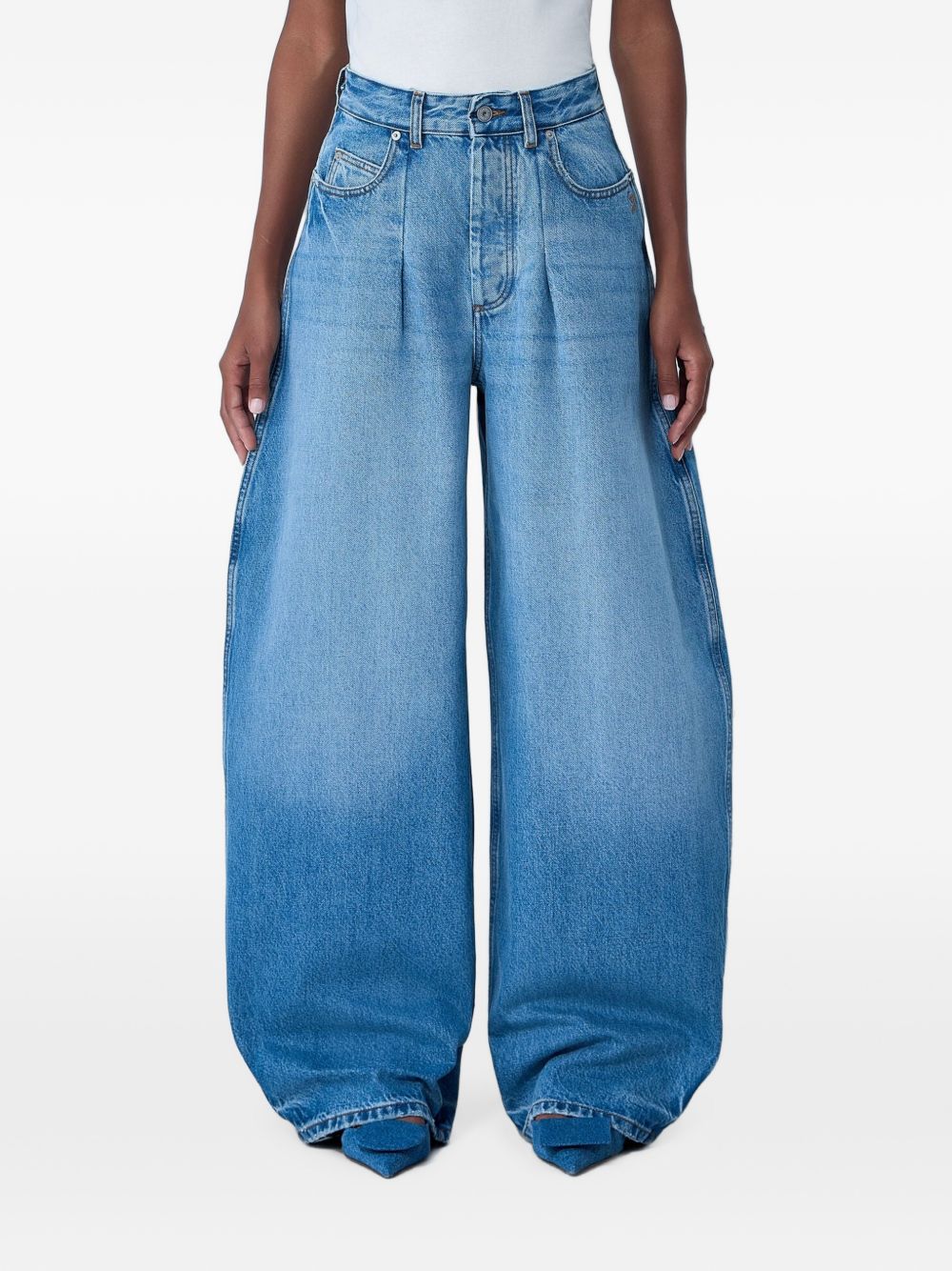  PAW00609 AD0003833C JACQUEMUS 