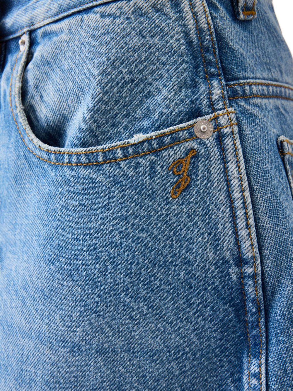  PAW00609 AD0003833C JACQUEMUS 