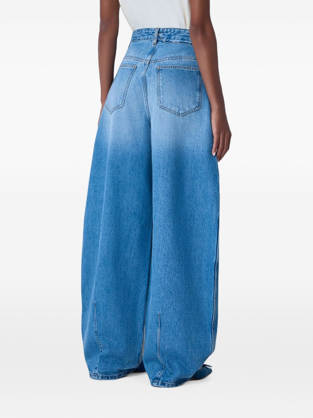  PAW00609 AD0003833C JACQUEMUS 