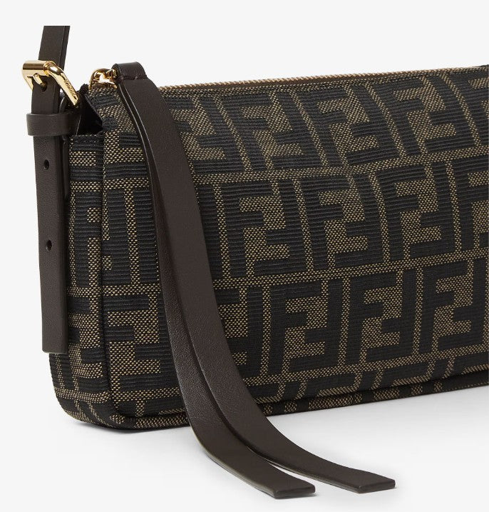  8BS123* B17AF14YN Fendi* 
