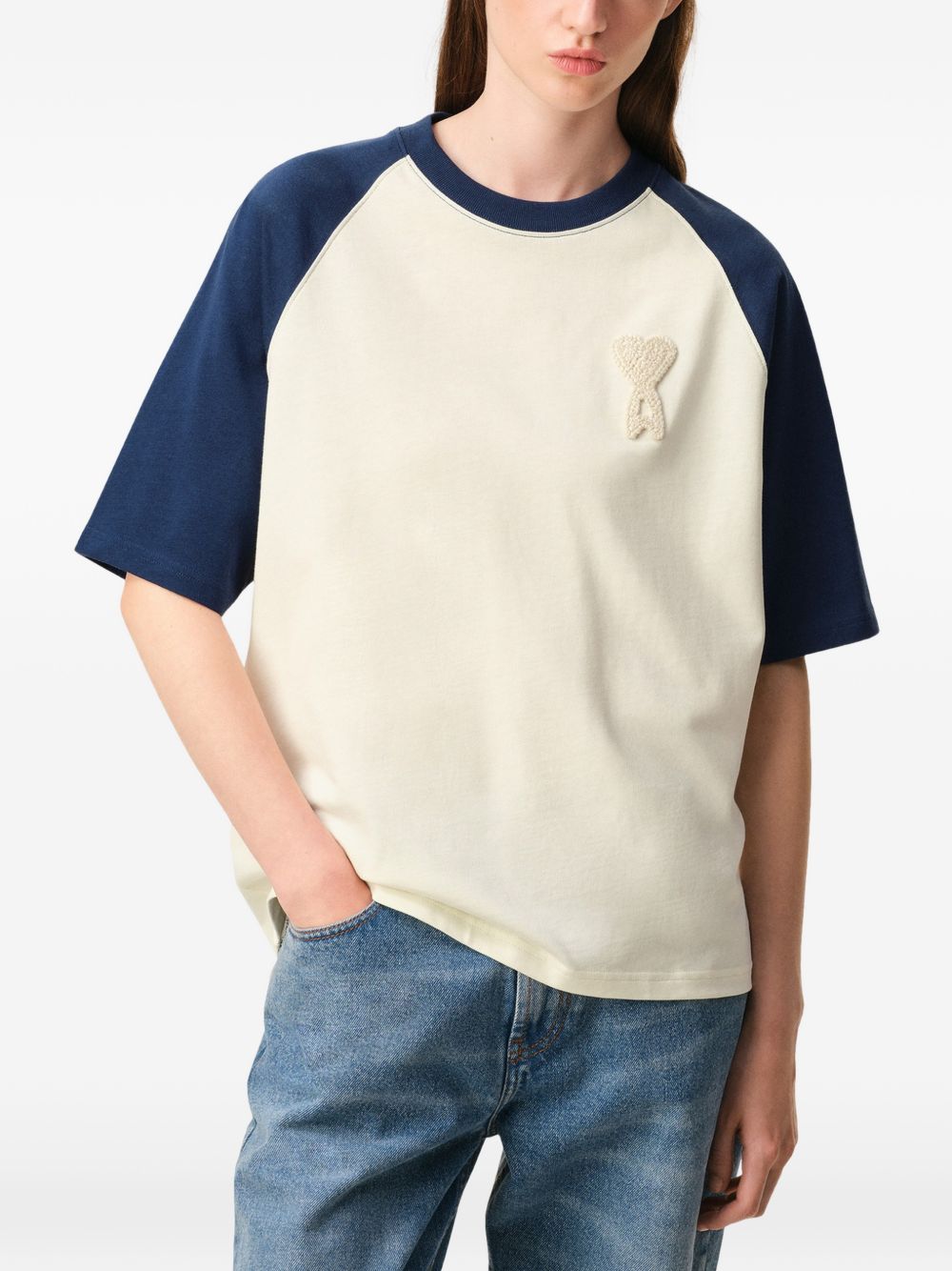  UTS379 726A027 AMI 