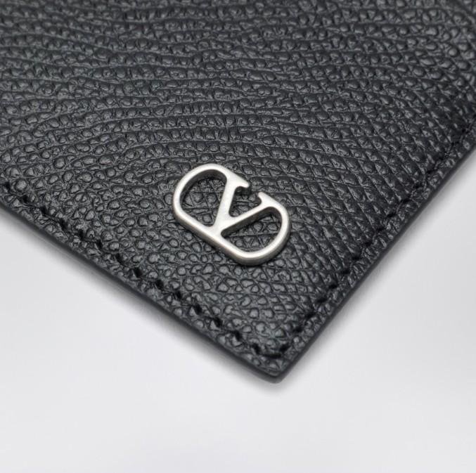  8Y2P0AP4UAG* #0NO VALENTINO 