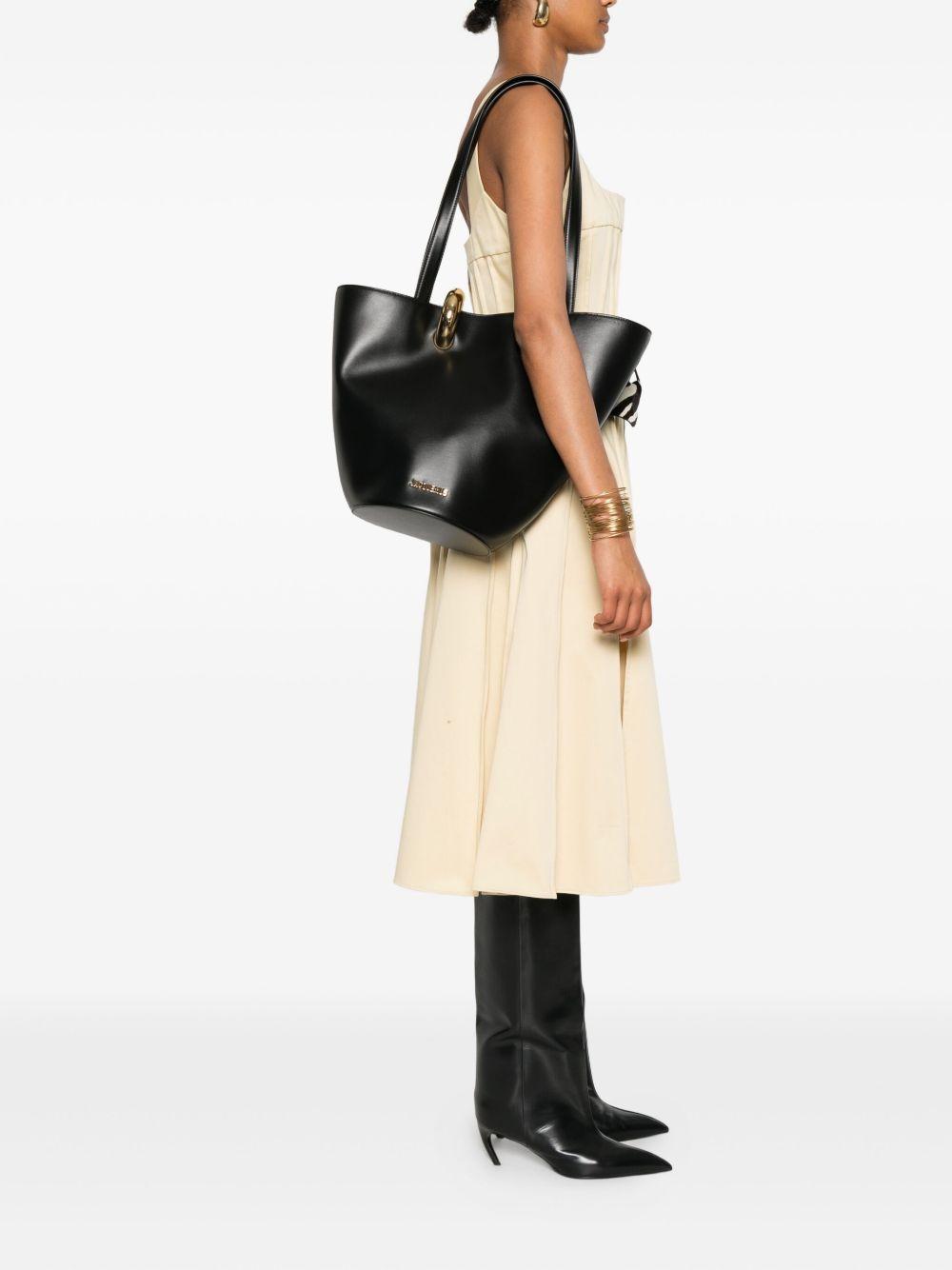  25EBAW00412 AC01C01990 JACQUEMUS 
