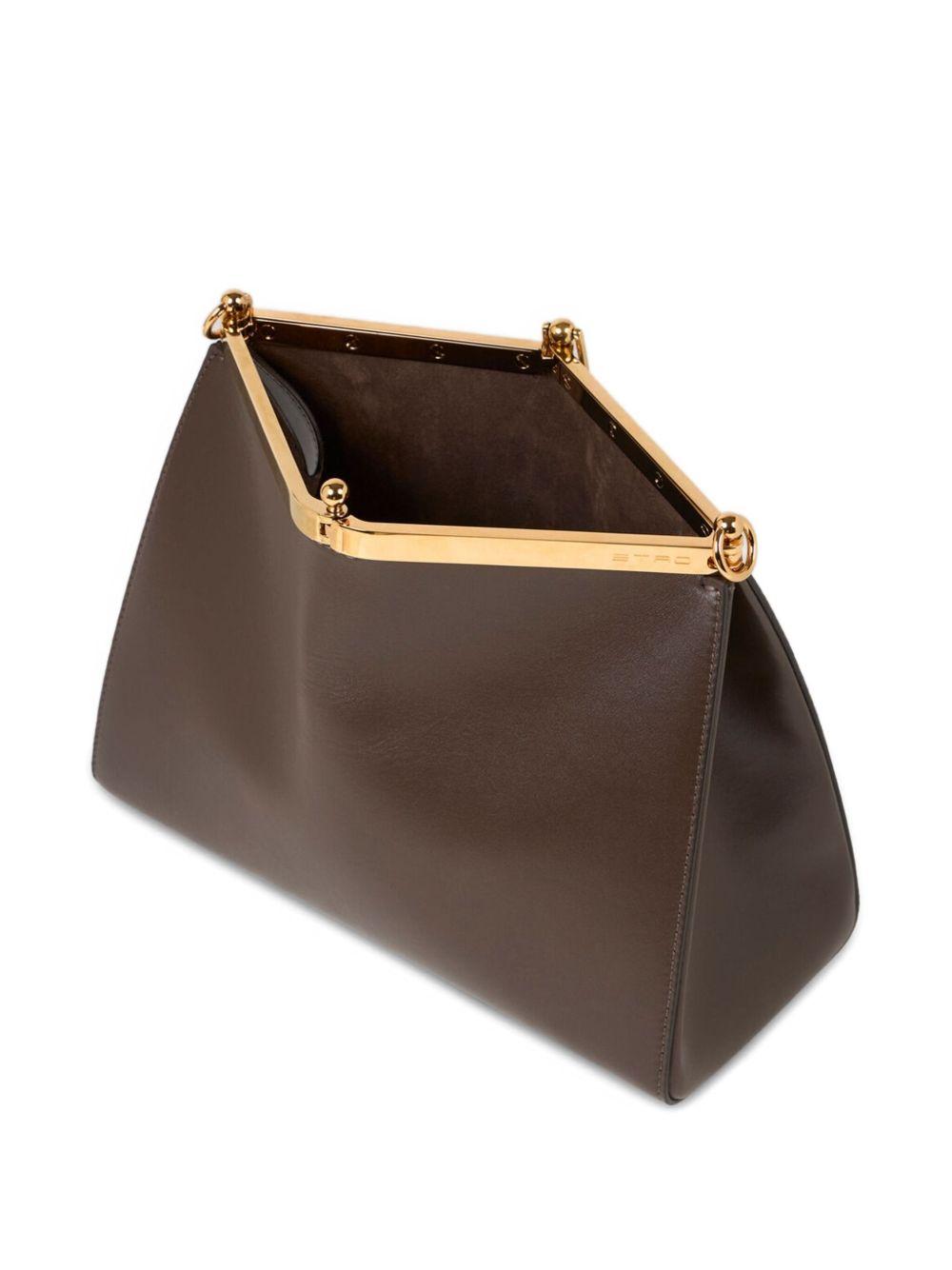  WP1B0002 AU022M0289 ETRO 