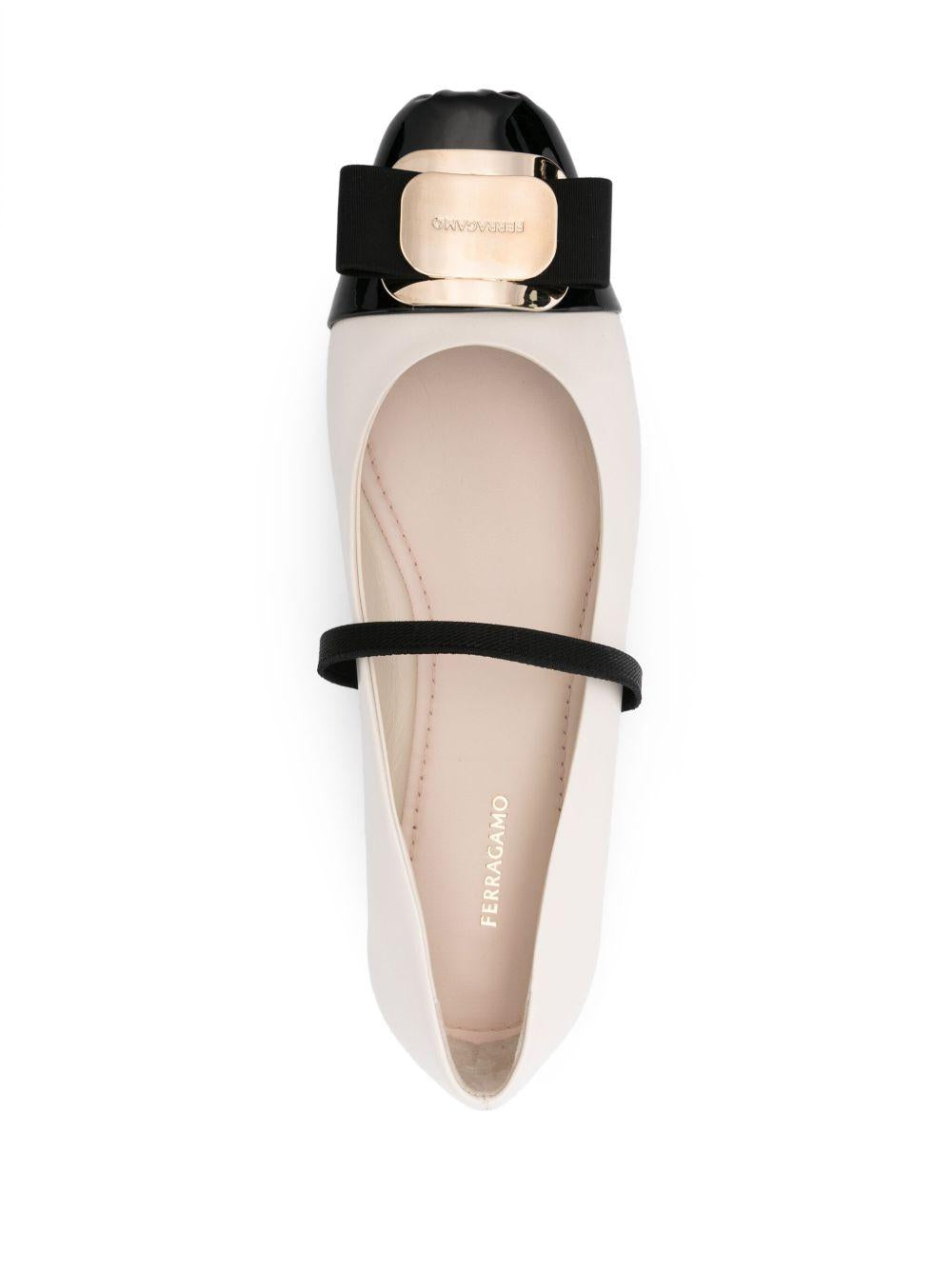  777437 01J183NERO SALVATORE FERRAGAMO 