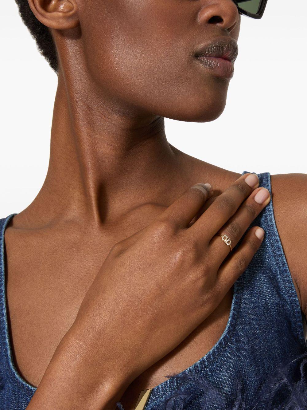  8W2J0X03YCW* #MH5 VALENTINO 