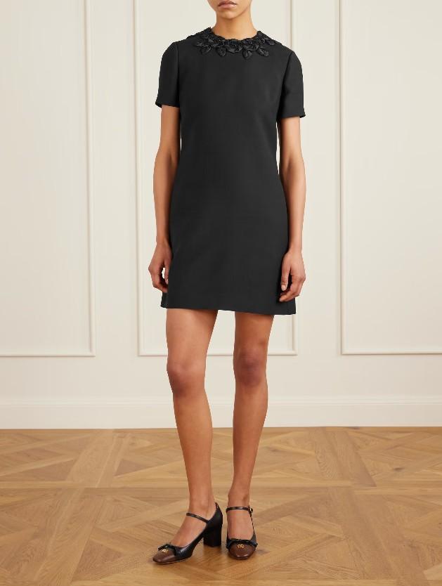  8B3VAHC61CF* #0NO VALENTINO 