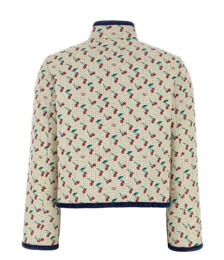  7B3CJ3Q7* 9LGBDR VALENTINO 