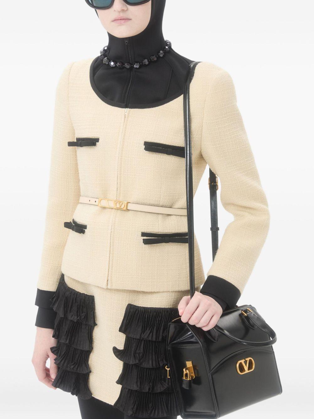  7B0CE4T5* 90YDNG VALENTINO 