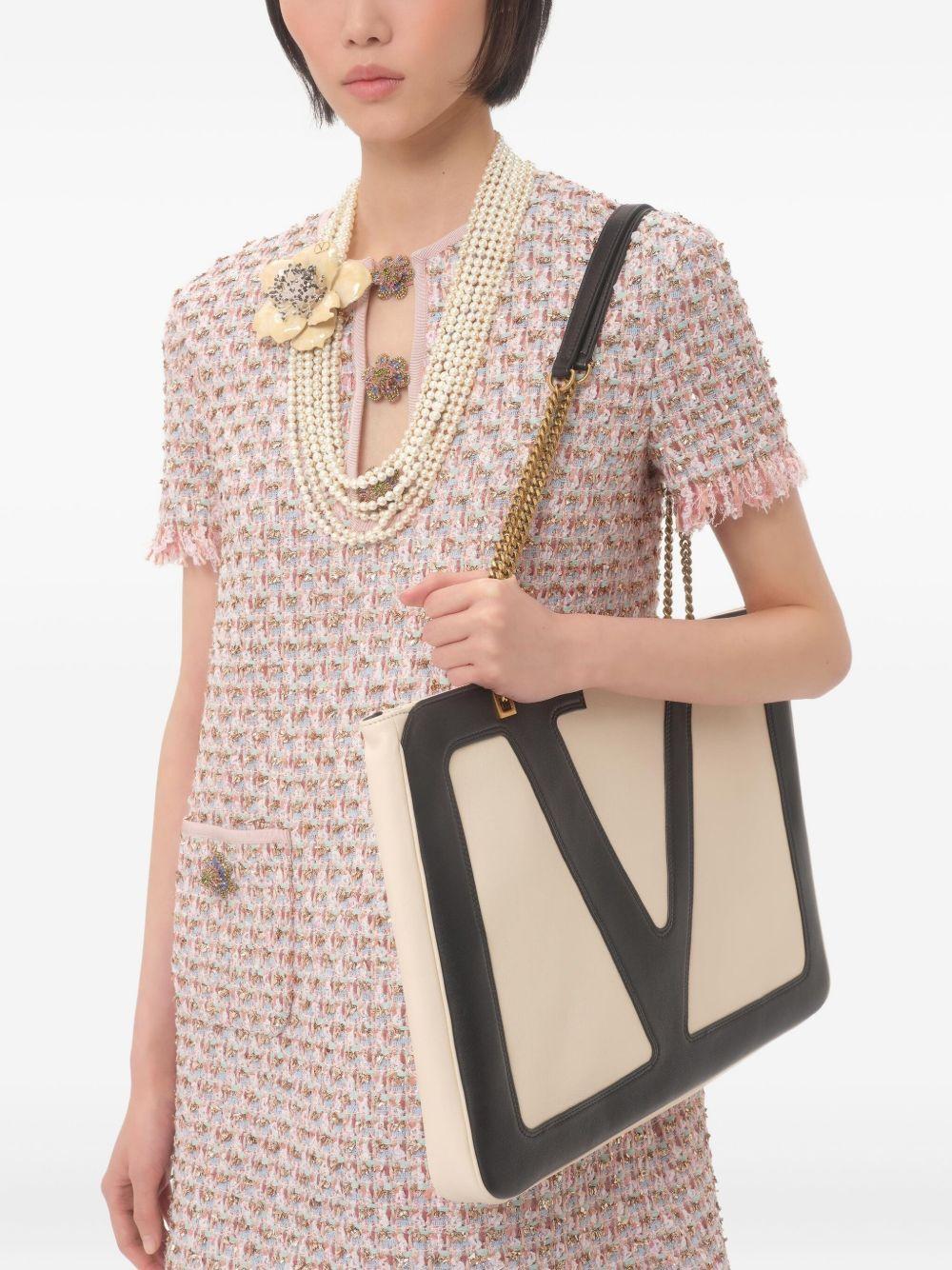  7B3VADW5* 9E5M12 VALENTINO 