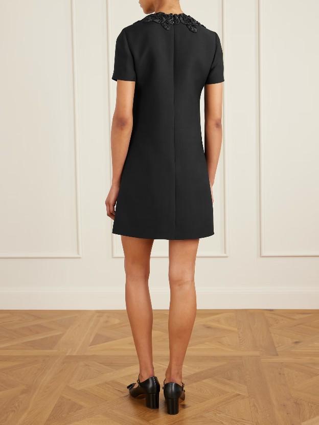  8B3VAHC61CF* #0NO VALENTINO 