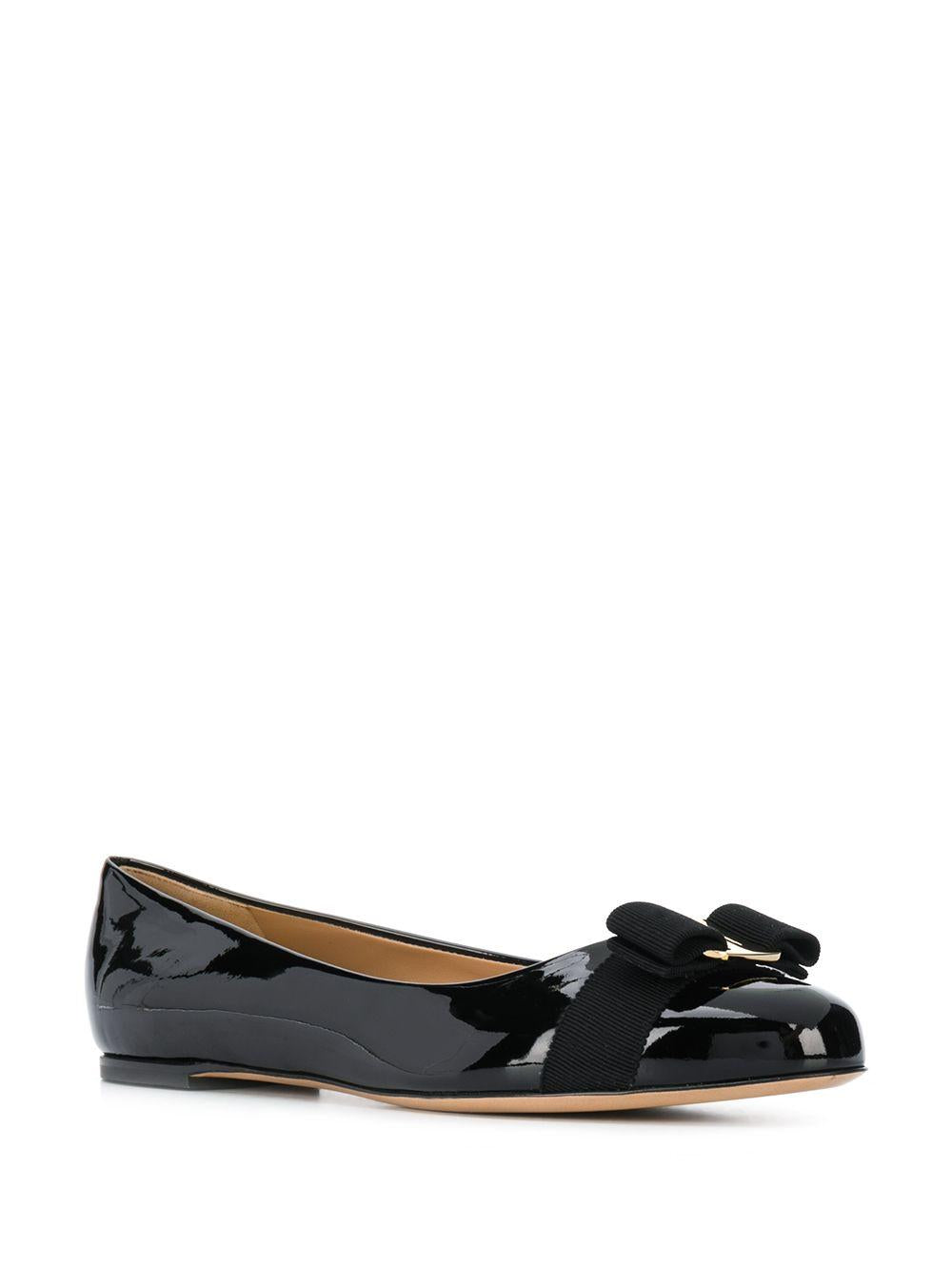 SALVATORE FERRAGAMO 57455601A181NERO