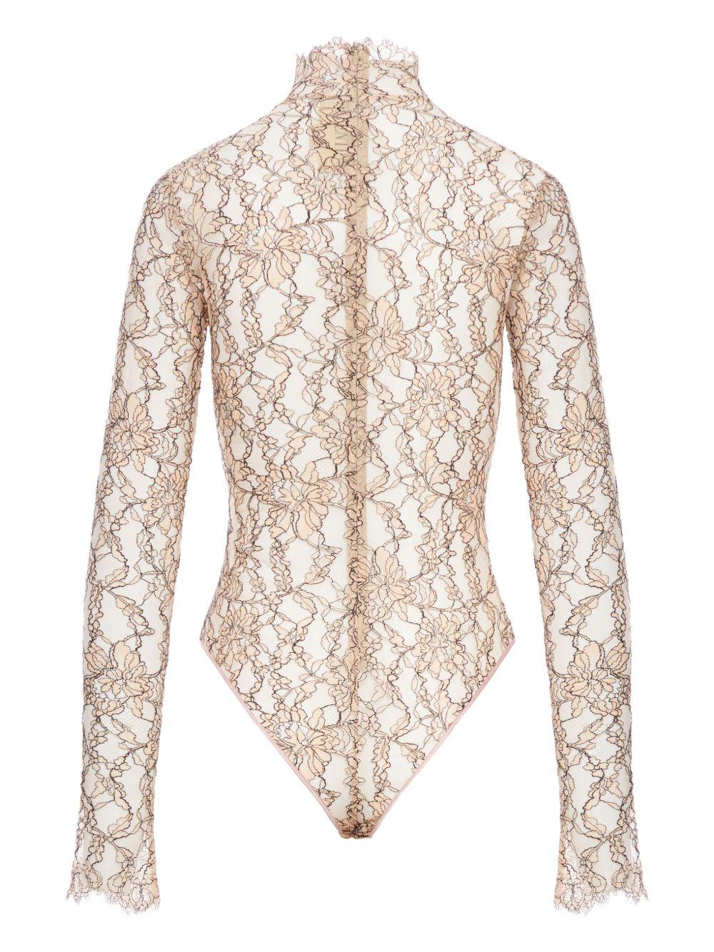  7B0MR01Y* 9TRDNS VALENTINO 