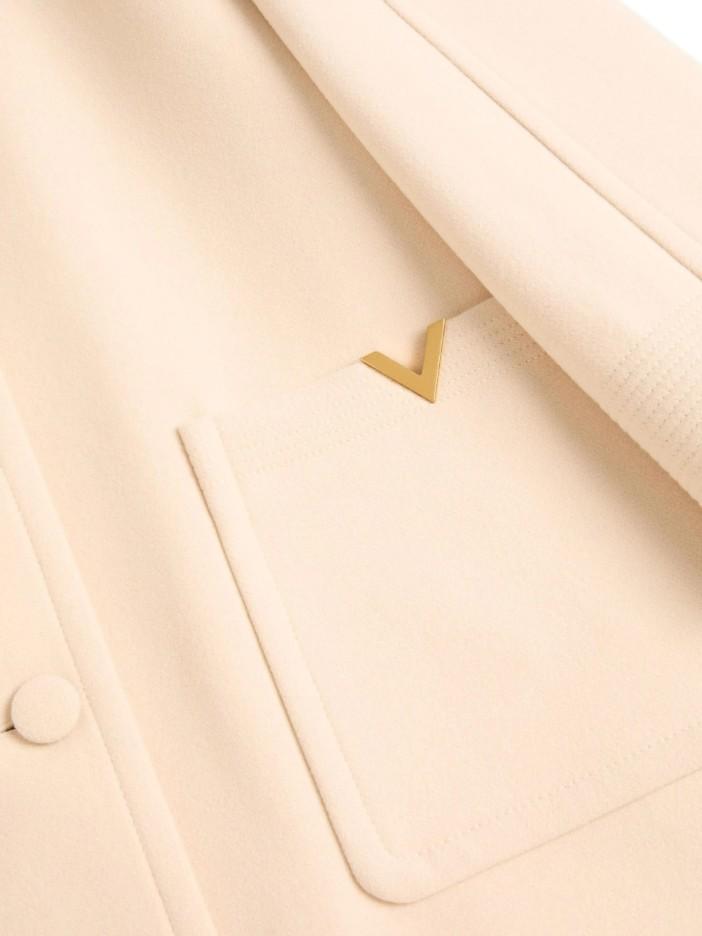  7B0CA3Z7* 9UKET5 VALENTINO 