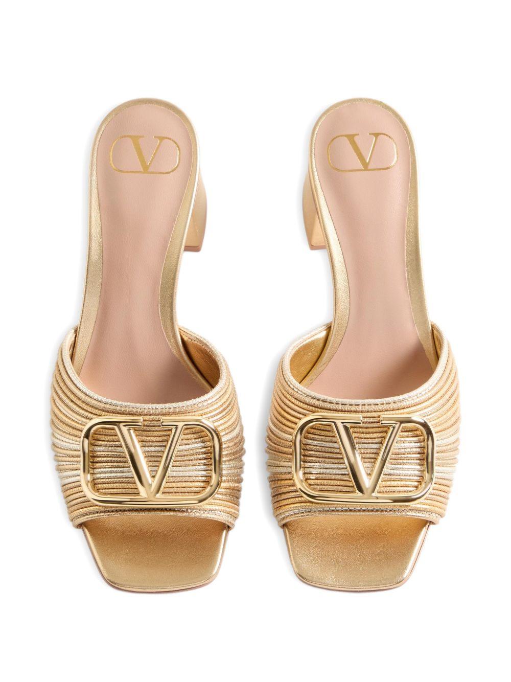  8W2S0HA6MNS* #KUN VALENTINO 