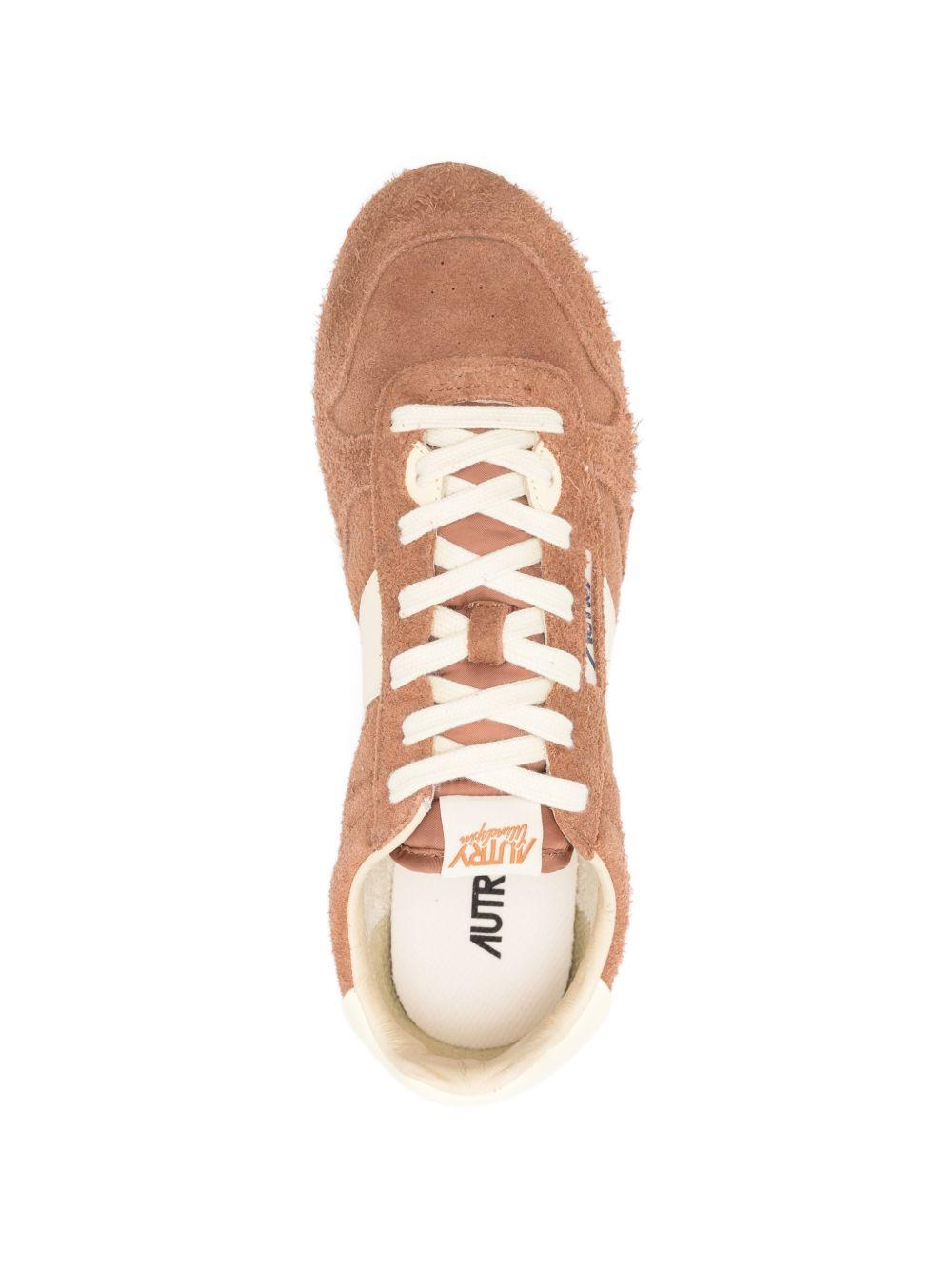  WSLM UB33KENYA/RUT AUTRY 