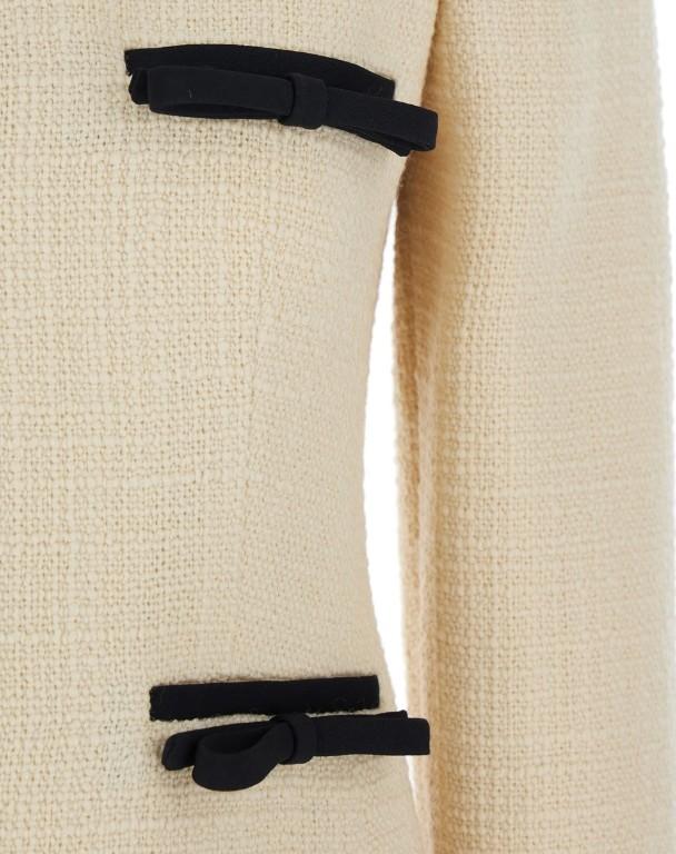  7B0VAH25* 90YDNG VALENTINO 