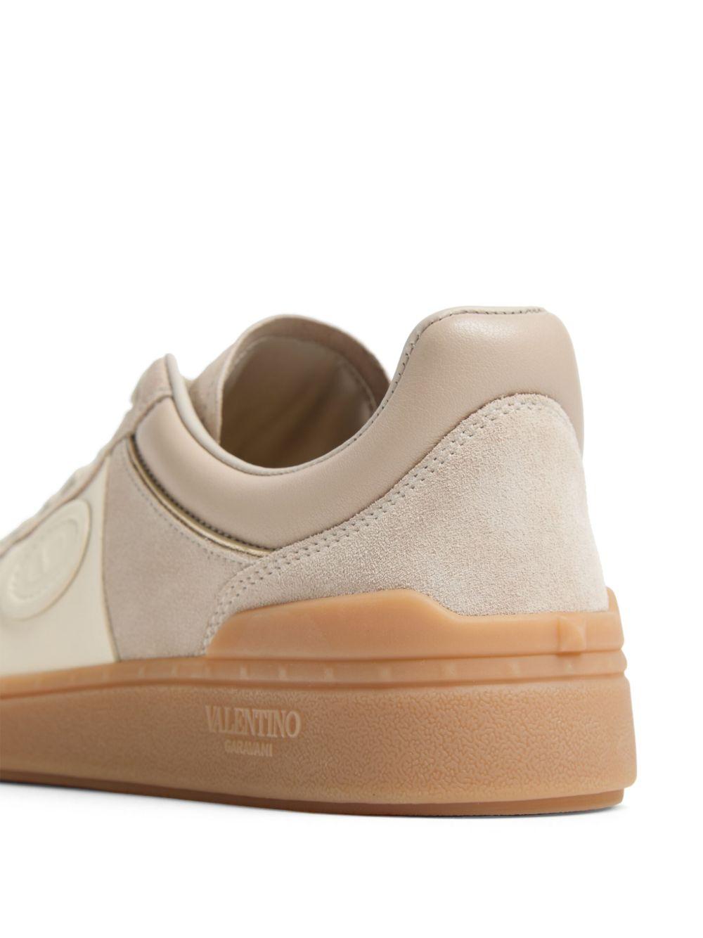  6W2S0IL9FVU* #Y6J VALENTINO 