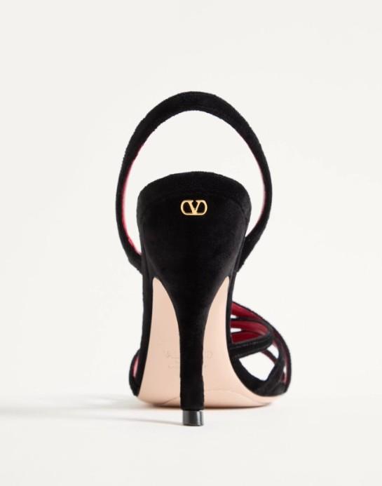  7W0S0NC6* WPJ0NO VALENTINO 