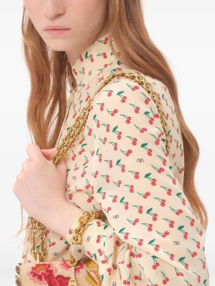  7B3AB7U0* 9M9CRF VALENTINO 