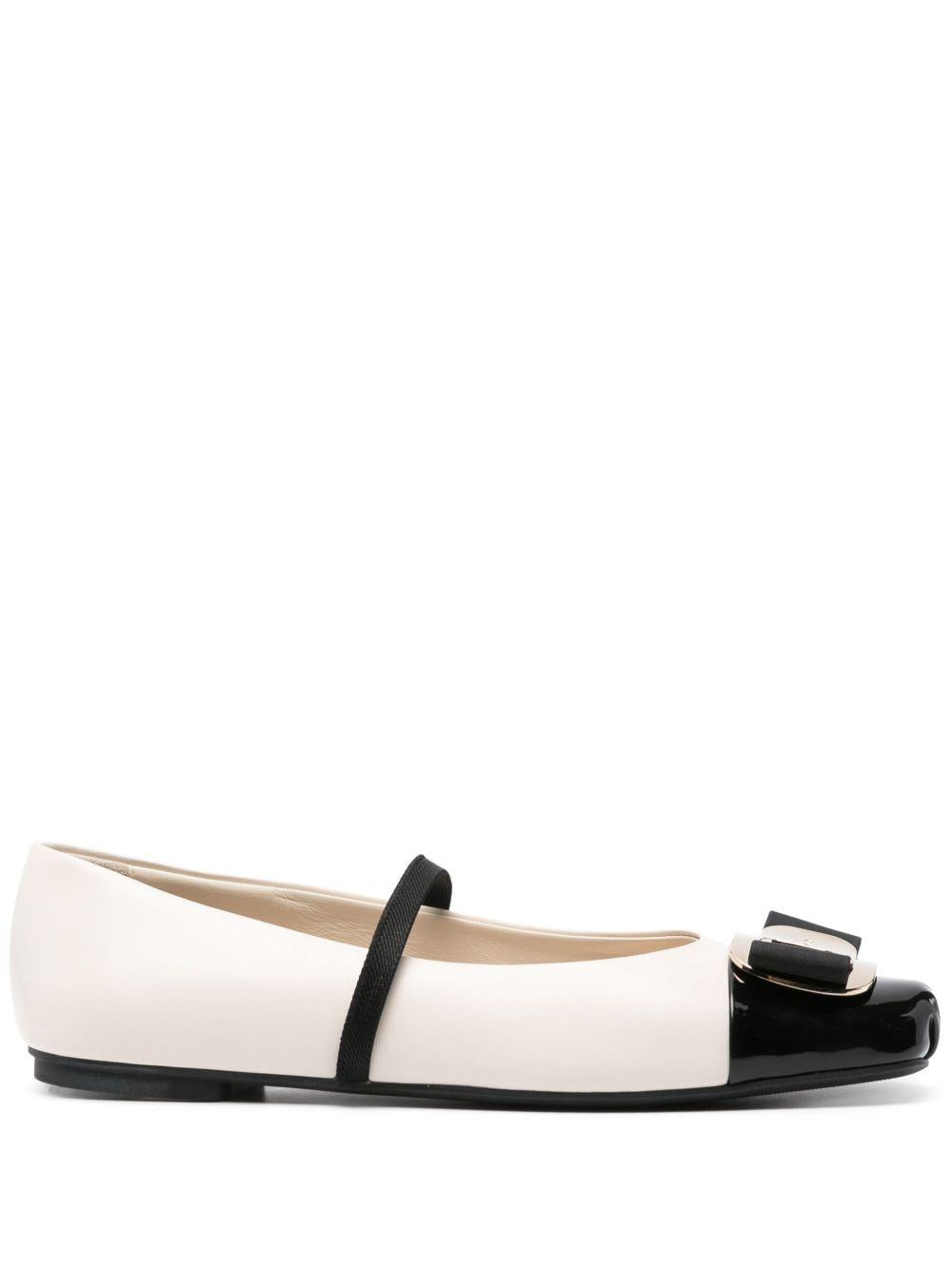  777437 01J183NERO SALVATORE FERRAGAMO 