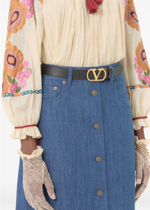  8W2T0SQ3IYR* #DVX VALENTINO 