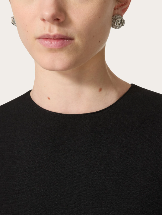  6W2J0W65* YCW68S VALENTINO 