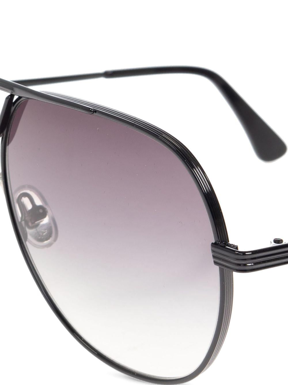  GUA00670 A00077660630 GOLDEN GOOSE 