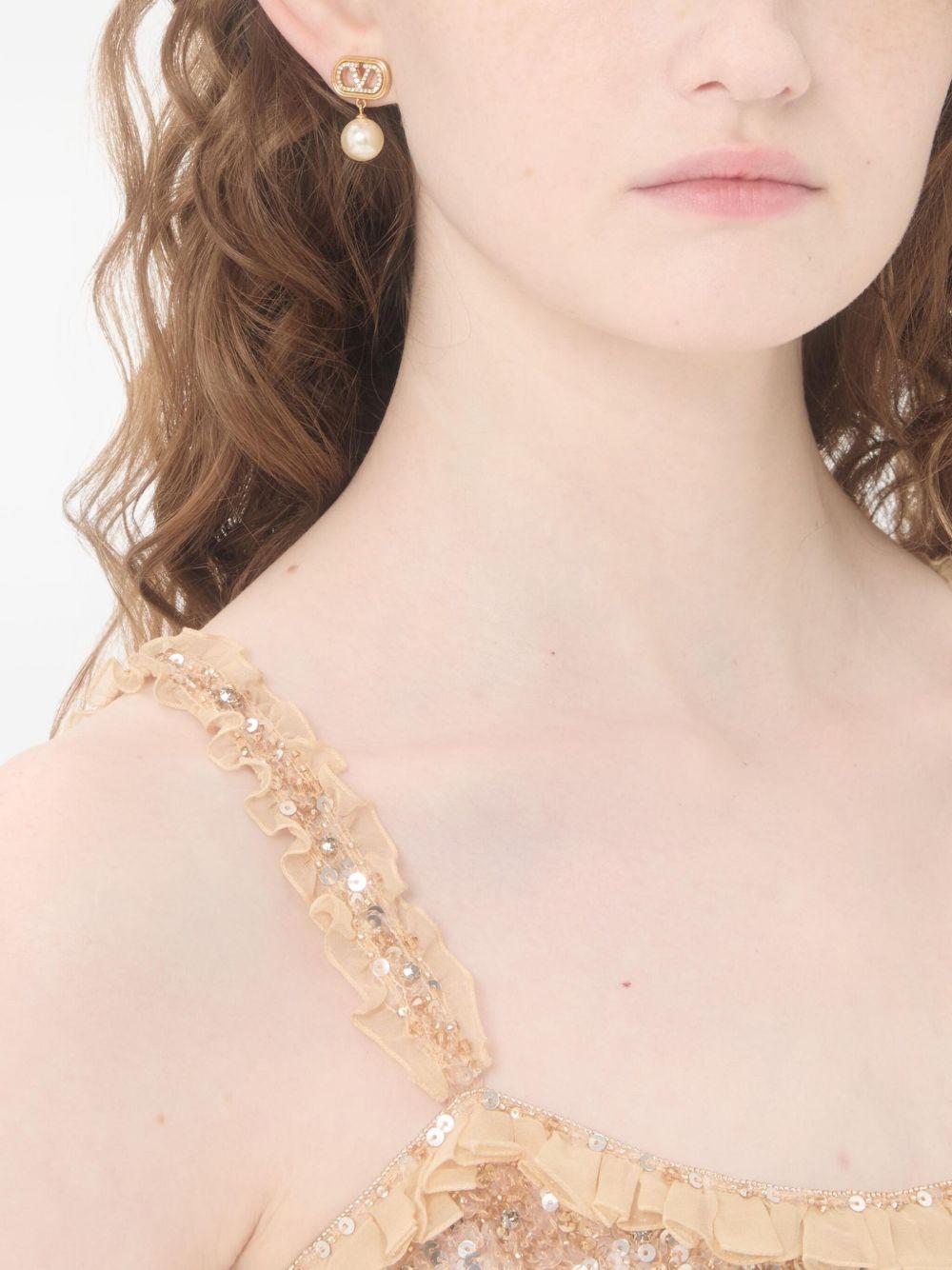  8W2J0Y78QVS* #CNP VALENTINO 