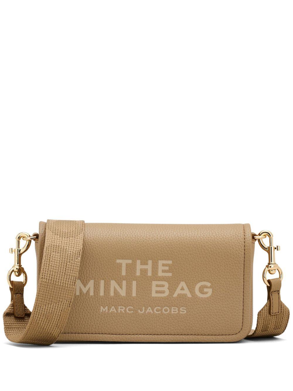  2S4SMN080S02 #230 MARC JACOBS 